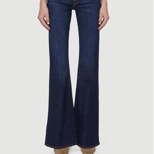 Frame Le Pixie High Flare in Sutherland